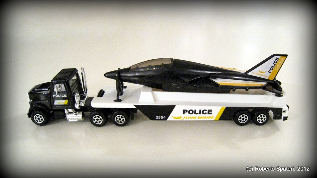 Majorette  airplane transporter (n.3000 series)